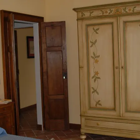 مزرعة للإقامة Tenuta Montegrande 1893 *