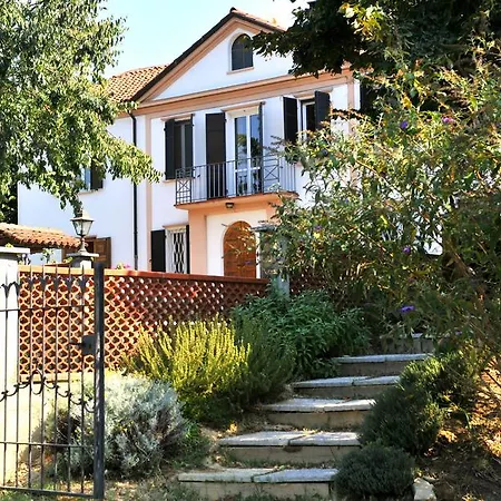 Farm stay Tenuta Montegrande 1893 San Salvatore Monferrato